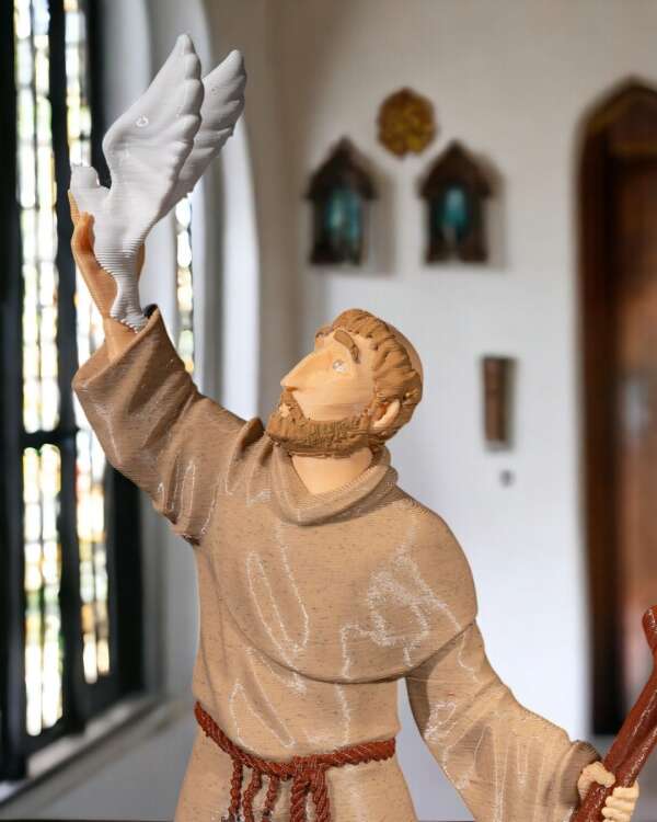 Miniatura Saint Francis cu robă călugărească maronie - imagine 8