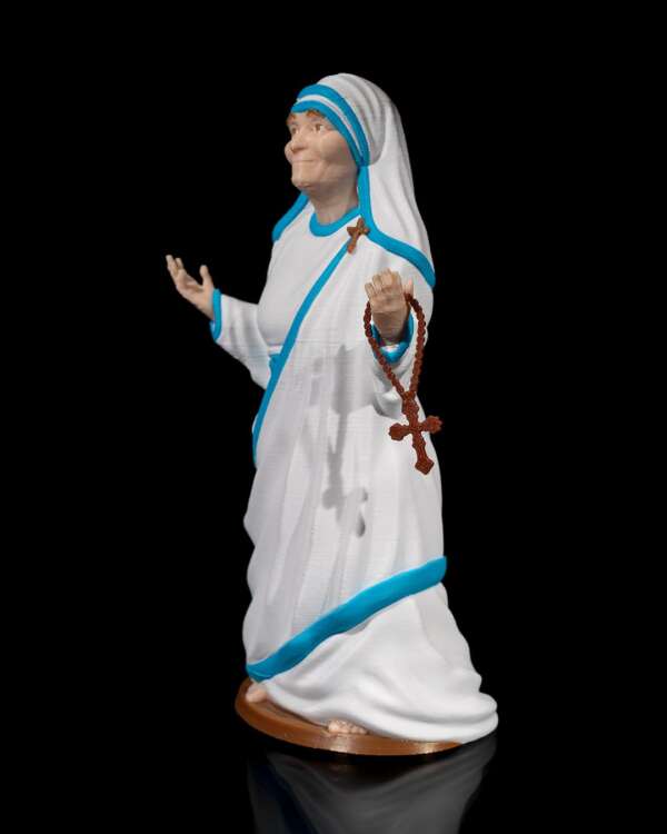 Miniatura Maica Teresa în postură contemplativă - imagine 5