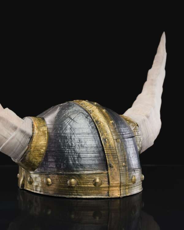 Norse Horned Helmet - imagine 2