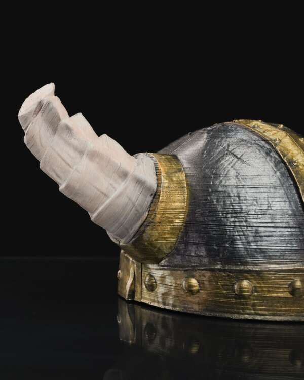Norse Horned Helmet - imagine 3