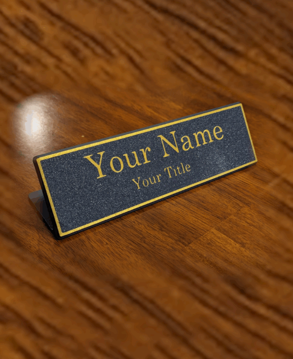 Plăcuță cu nume personalizat