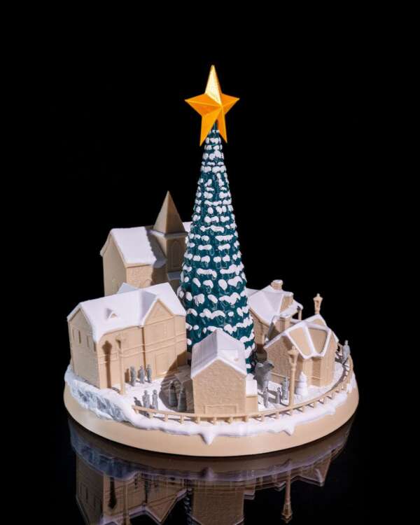 Snowy Christmas Village - imagine 5