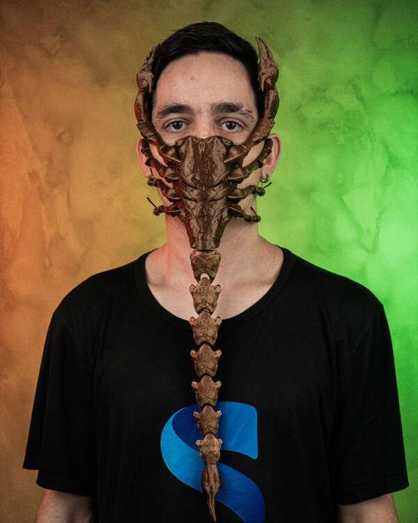 Scorpion Grasp Halloween Mask - imagine 8