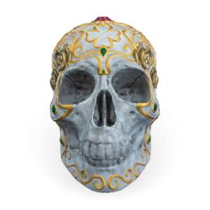 Skull with a Secret Deck box