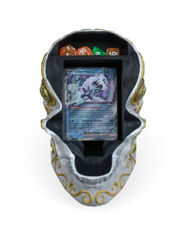 Skull with a Secret Deck box - imagine 9