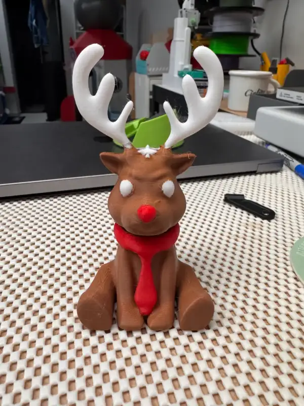 Sitting Christmas Reindeer