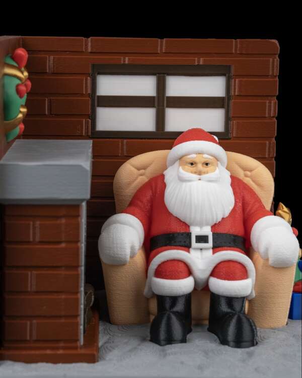 Santa's Living Room Table Lamp - imagine 2